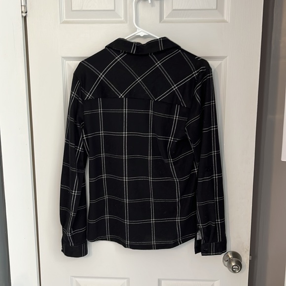 3 for 30! Collared long sleeve dress shirt - Picture 2 of 3